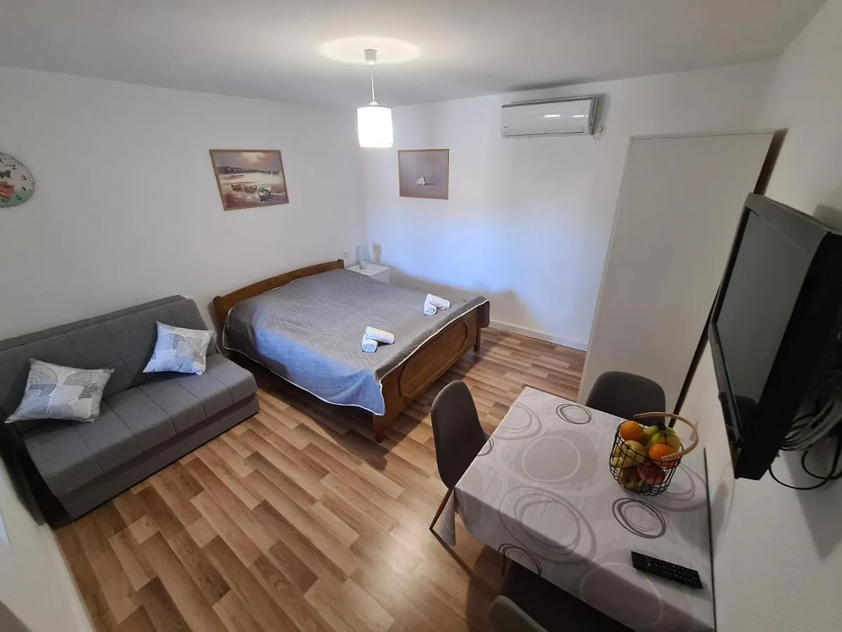 Mariola Lägenhet Biograd Na Moru